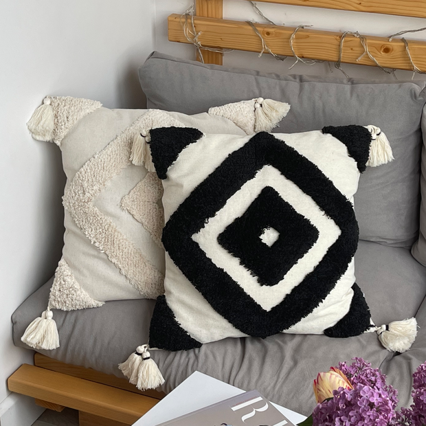 Boho Throw Pillow Covers, 18x18, Black and Off White, Set of 2, Woven Tufted Geometric Diamond Decorative Throw Pillow Covers with Fringes / Tassels.